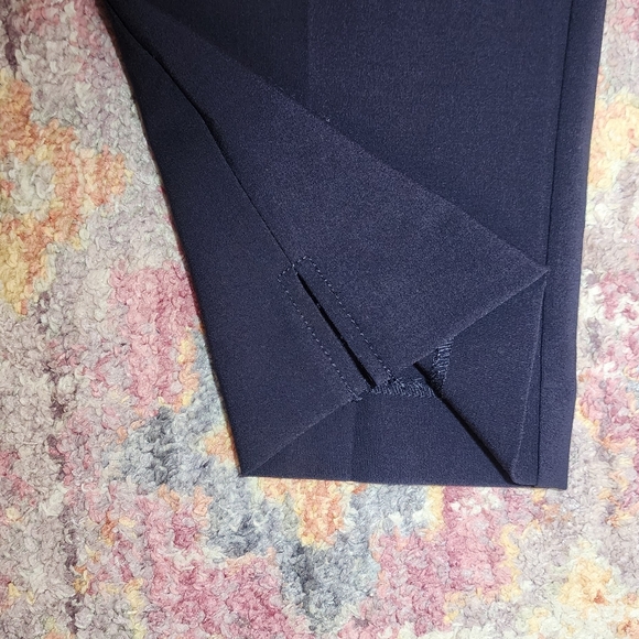 New York & Company Cropped Slacks - Picture 5 of 6